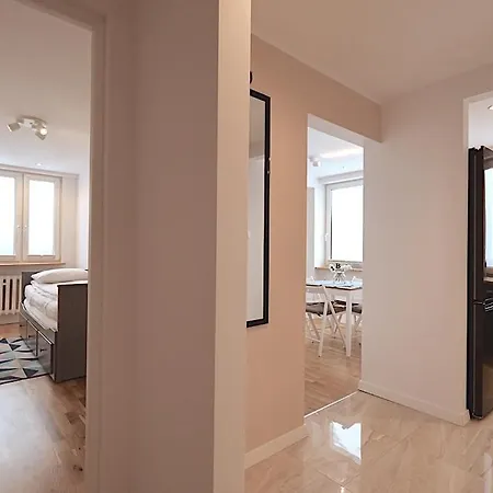 House Managers - Panorama - Z Widokiem Na Morze
